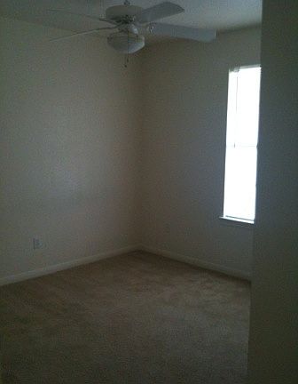3rd image of 913 McClure Ln #B