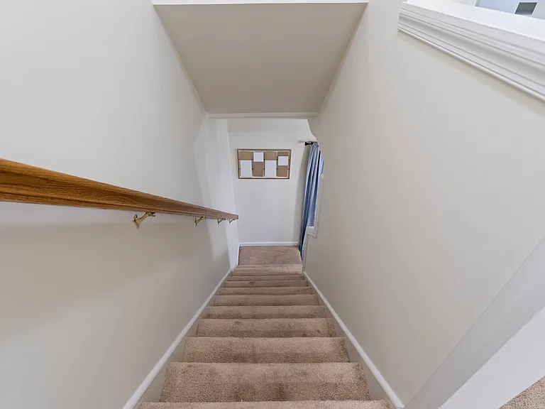 1115 Winchester St #D — Photo 24