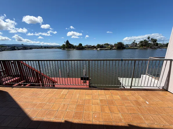 658 Fathom Dr, San Mateo, CA 94404