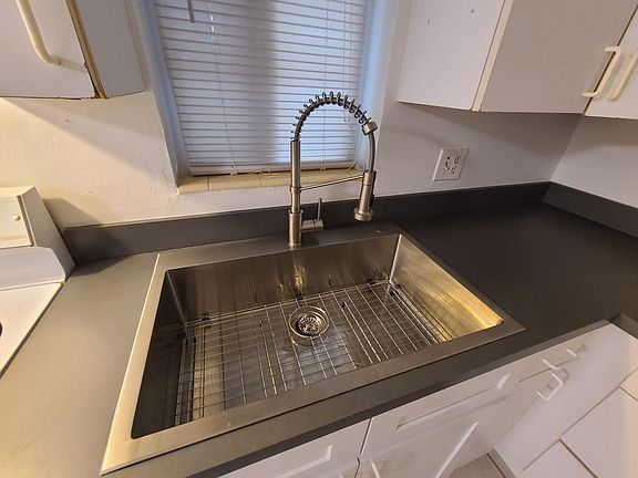 New Stainless Kitchem sink and faucet with dish grate