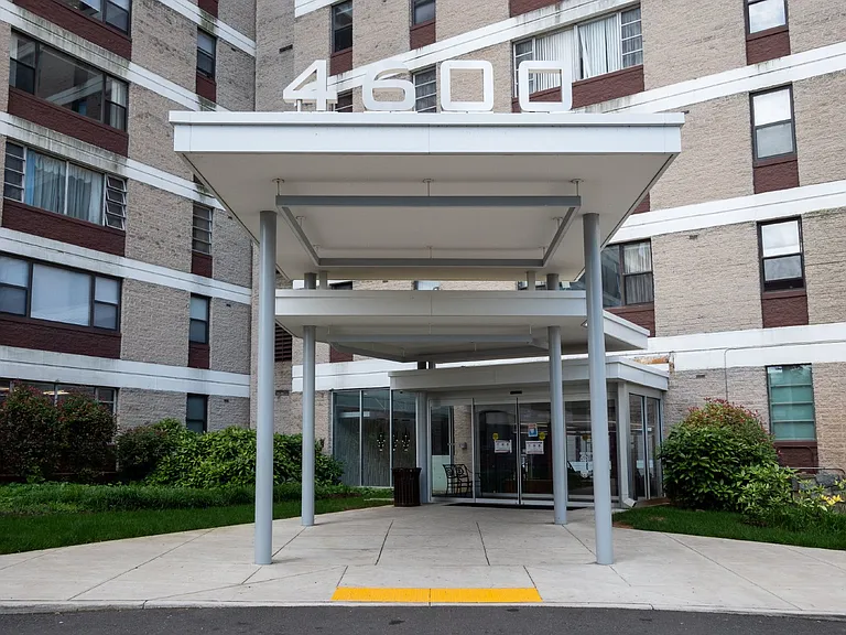 4600 Duke St #700 — Photo 3