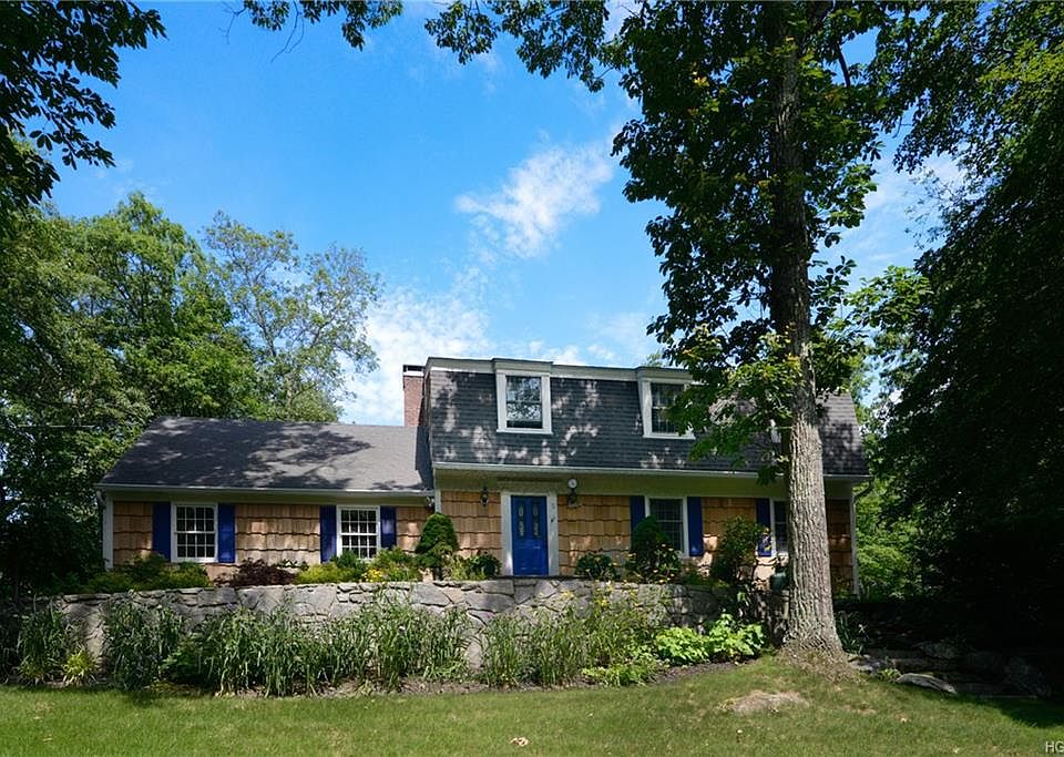 1st image of 9 Gregory Ln