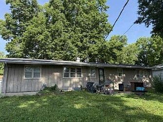 2nd image of 1209 S Garfield Ave