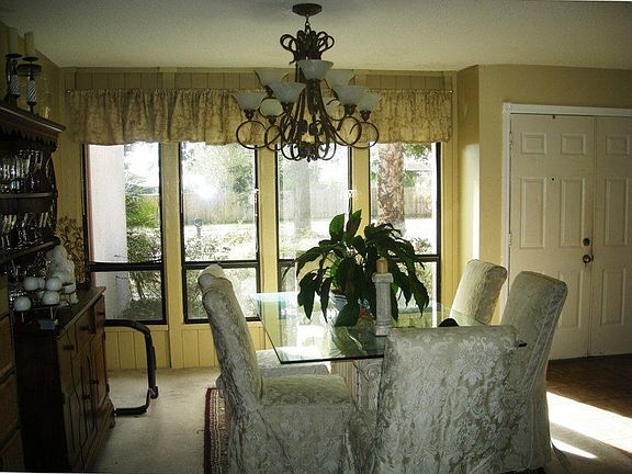 3rd image of 5201 Springside Ct