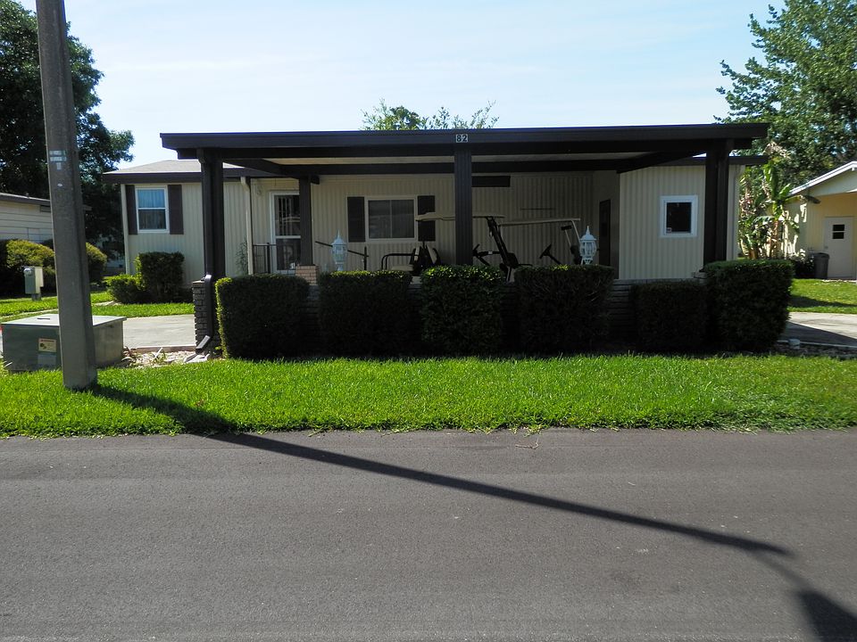 1st image of 82 N Meadow Dr