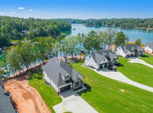 521 Rosedale Way, Seneca, SC 29672