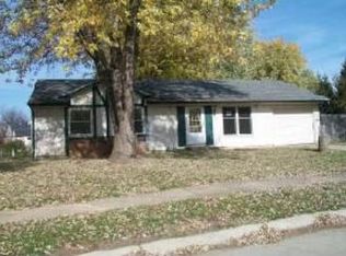 700 Poplar Ln, Gas City, IN 46933