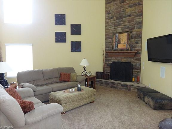3rd image of 9349 Wallingford Dr