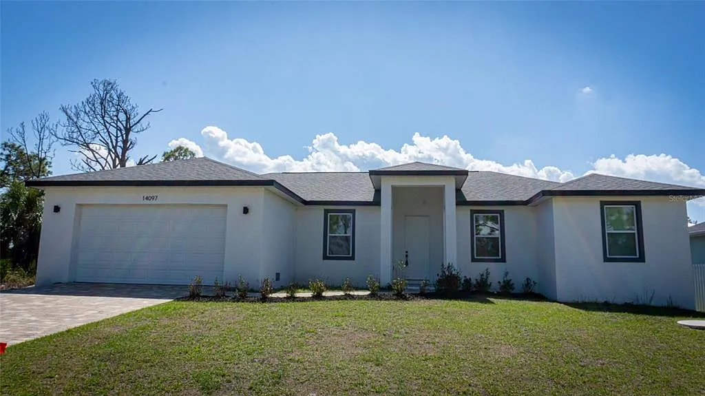4 bed, 2.0 bath, 1674 sqft, $2,200 — Photo 2