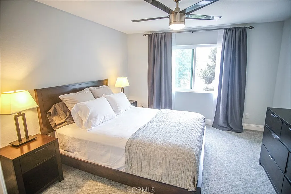 1 bed, 704 sqft, $2,900 — Photo 3