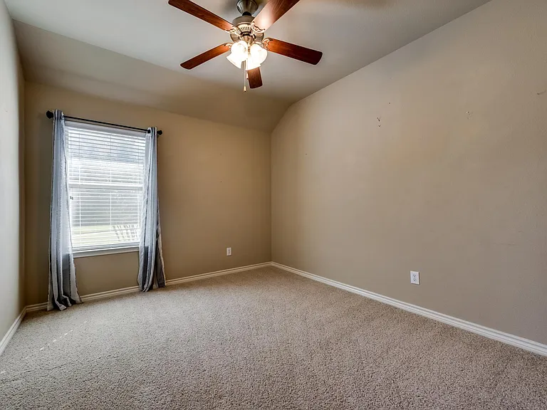 15417 Landing Creek Ln — Photo 14