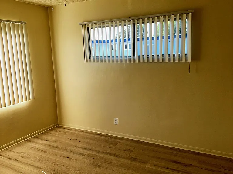 13554 Cantlay St #8 — Photo 10