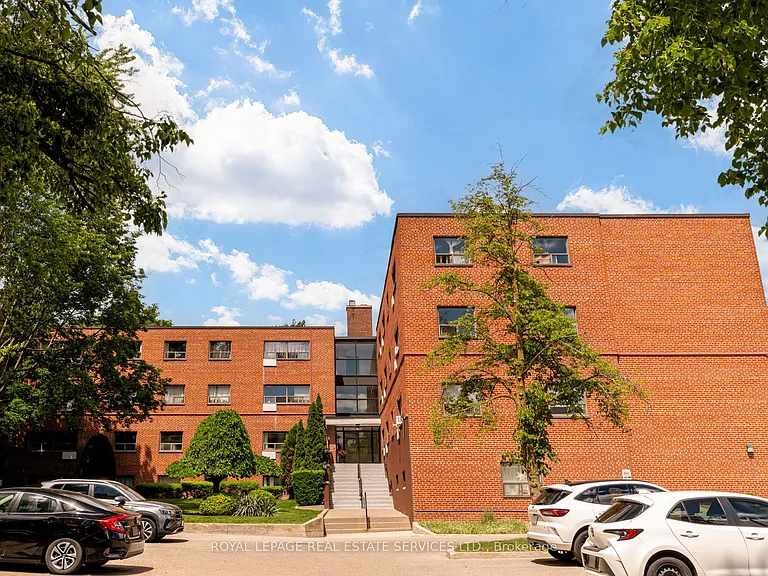101 Coe Hill Dr #105 — Photo 2