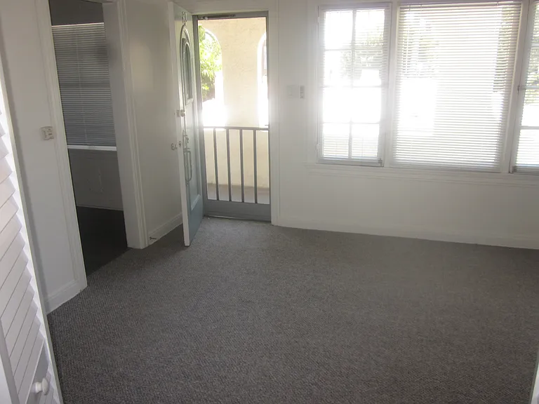 812 N Detroit St #812 — Photo 12