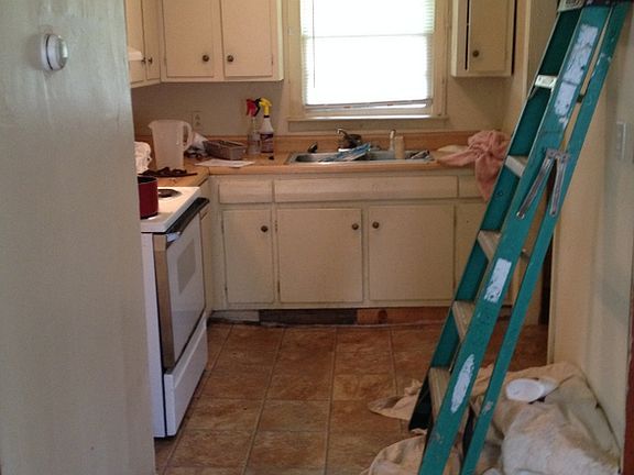 3rd image of 3454 Charleston Cir