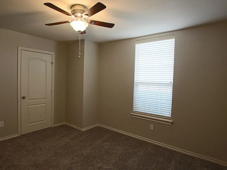 6021 Morning Mist Dr — Photo 35