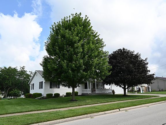 2nd image of 1260 Heritage Ln