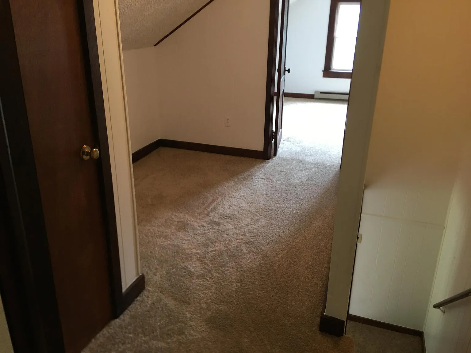 815 Patrick Henry Dr — Photo 4