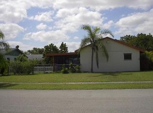 1482 N Bluebird Ln, Homestead, FL 33035