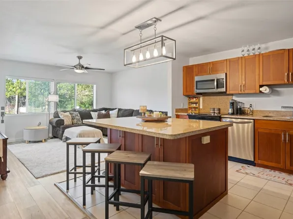 95-060 Waikalani Dr #B-202, Mililani, HI 96789