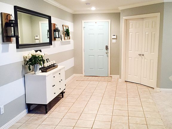 3rd image of 207 Parakeet Dr
