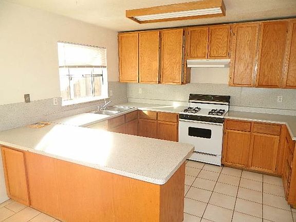 2nd image of 3724 Woodglen Dr