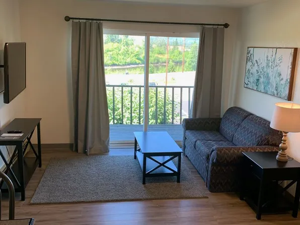 Walkada 4th Pod, 1657 2nd Ave #W39, Fairbanks, AK 99701