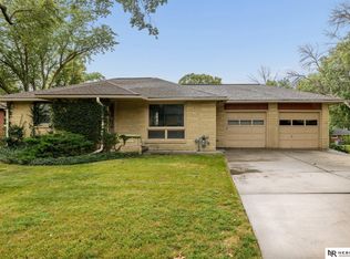 525 S 56th St, Lincoln, NE 68510