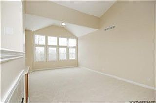 4th image of 107 Blue Heron Ct