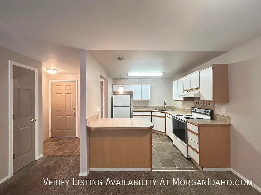 2 bed 1 bath home close to Down town Boise — Photo 3