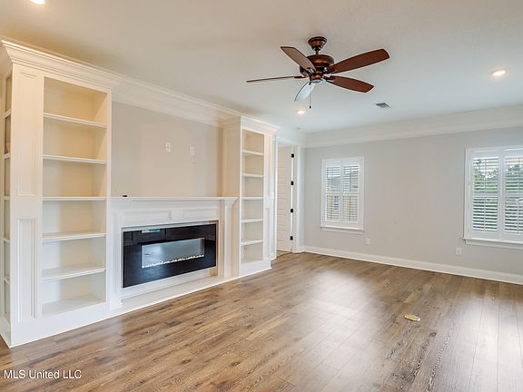3rd image of 10434 W Landon Green Cir