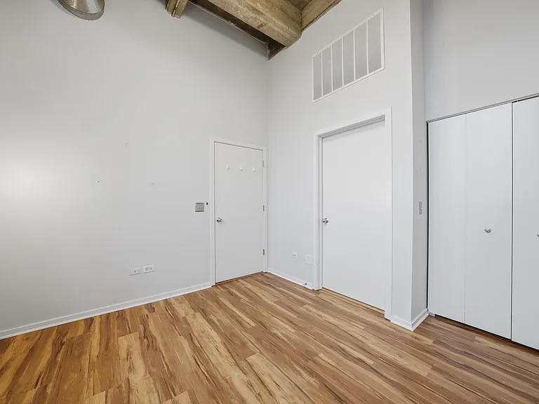 1735 N Paulina St #611 — Photo 30