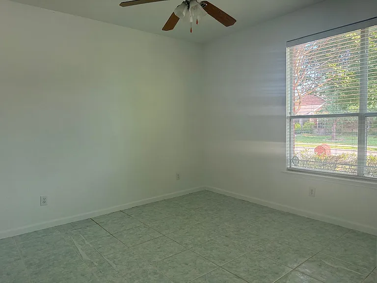101 Cliffbrook Dr — Photo 13