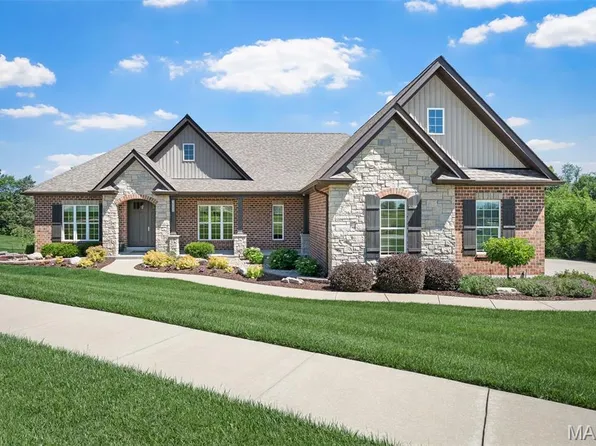 209 Corona Way, Wentzville, MO 63385