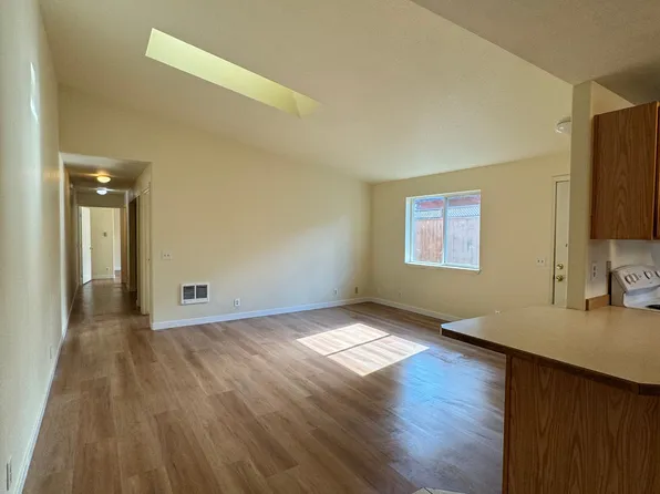 435 NE Clay Ave Unit 1, Bend, OR 97701