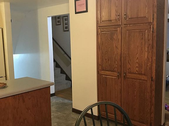 4th image of 1294 Ponderosa Ave