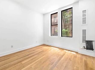 16 Saint Marks Pl #1R, New York, NY 10003