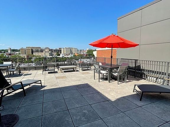 5th image of 2130 N St NW #101