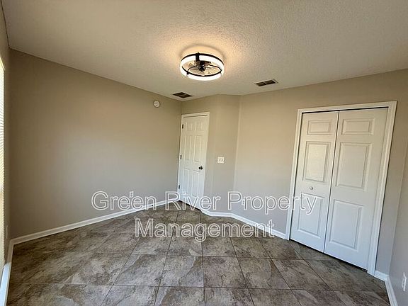 5th image of 1701 Covington Ln