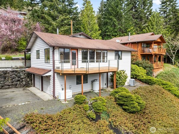 10 N Sharon Ave, Hoodsport, WA 98548
