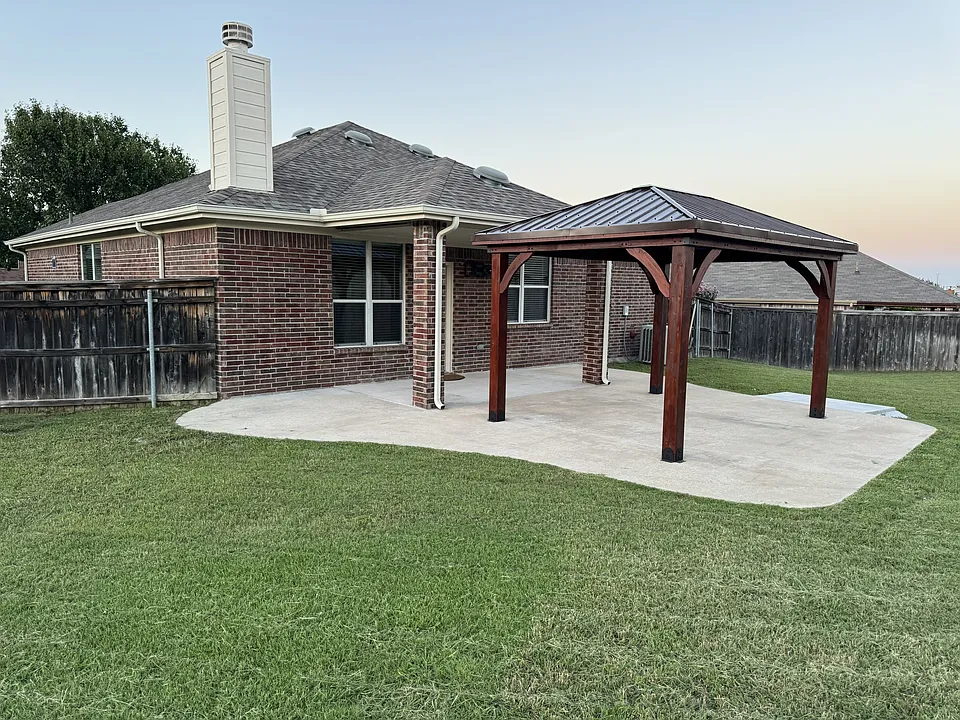 9945 Osprey Dr