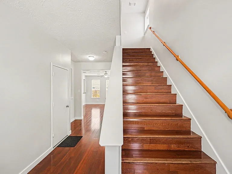 7419 Hollister Rdg — Photo 2