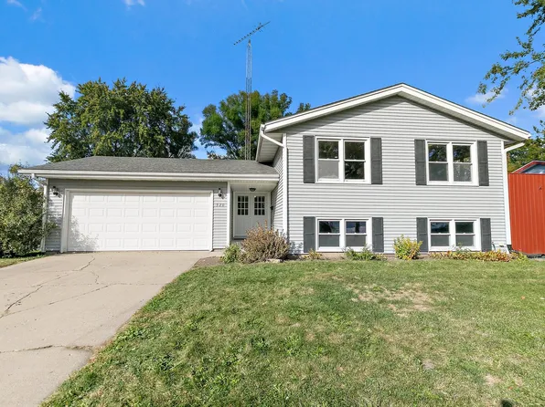 520 Bellwood Dr, Belvidere, IL 61008