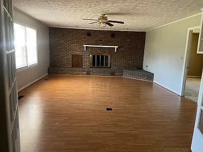444 Fling Rd — Photo 9