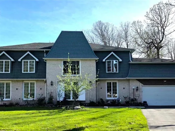 23 Fennec Ln, East Amherst, NY 14051