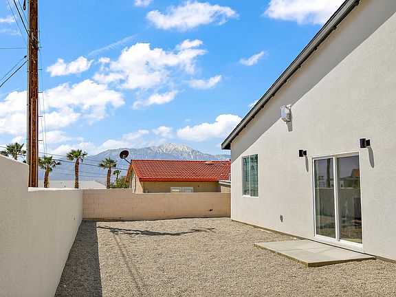 5th image of 9890 Valparaiso Dr