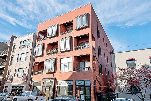 1st image of 2214 W North Ave Unit 302