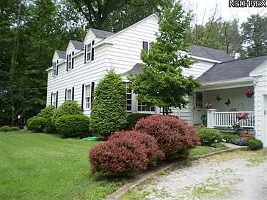32420 Walker Rd photo 1