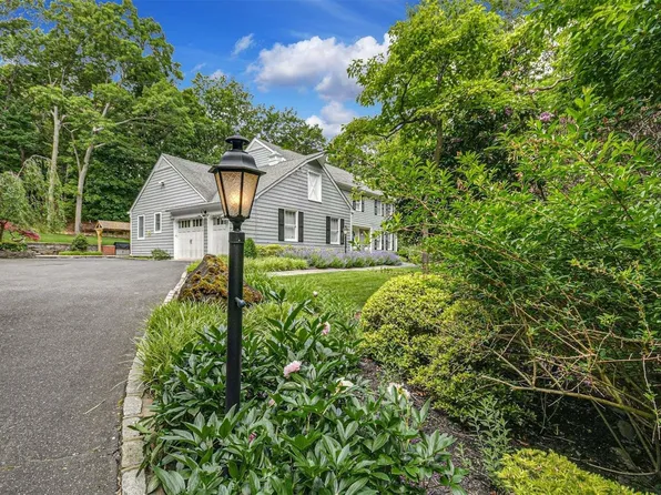 28 Crooked Oak Road, Belle Terre, NY 11777