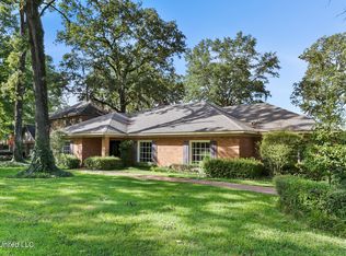 2 Avery Cir, Jackson, MS 39211